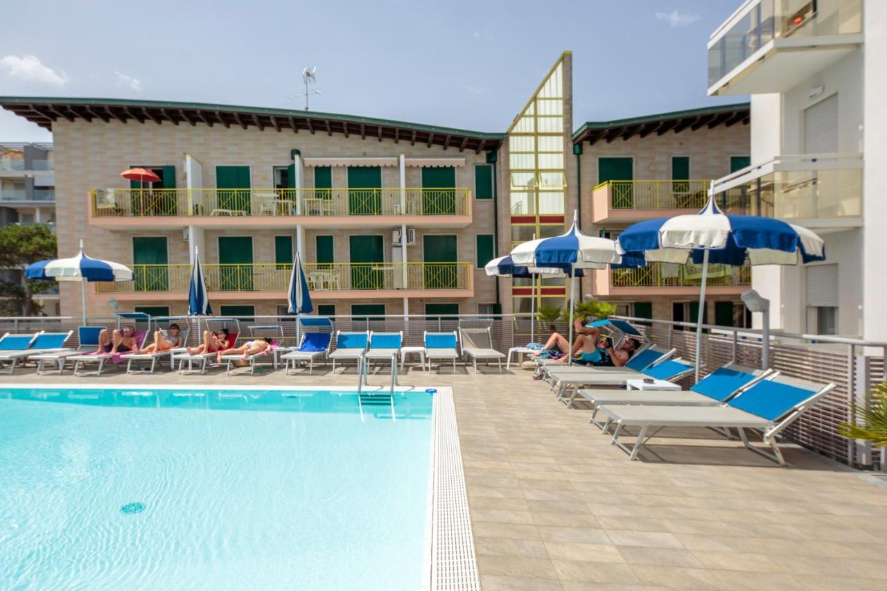 Hotel Bristol Caorle Buitenkant foto