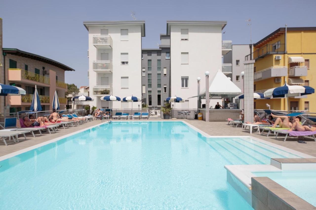 Hotel Bristol Caorle Buitenkant foto