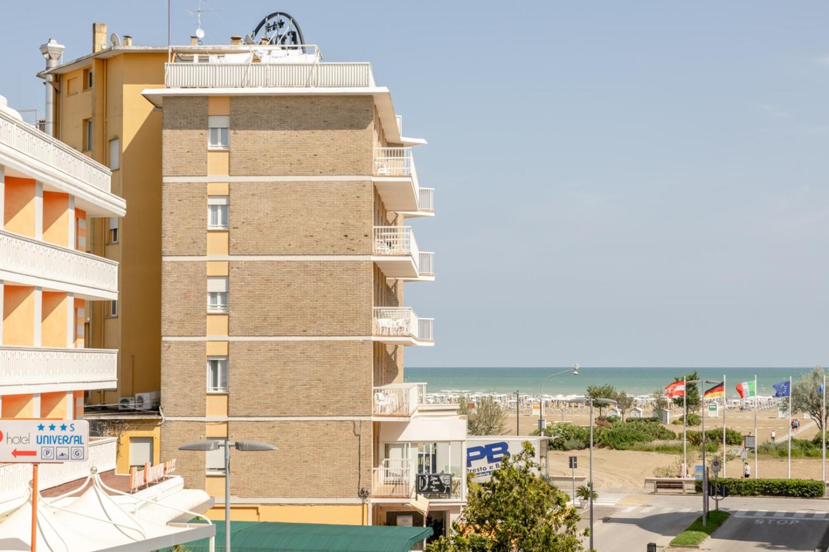 Hotel Bristol Caorle Buitenkant foto