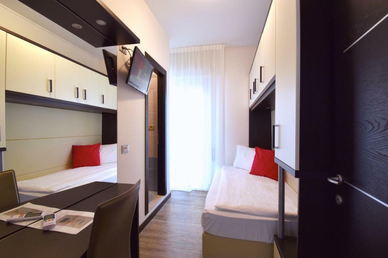 Hotel Bristol Caorle Buitenkant foto
