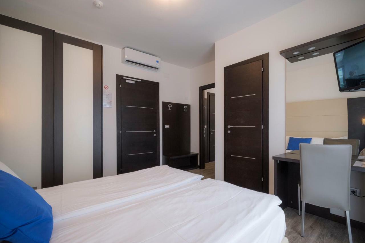 Hotel Bristol Caorle Buitenkant foto